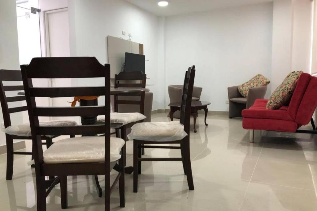 2- Amplio Departamento Remodelado En Miraflores Lima Eksteriør bilde